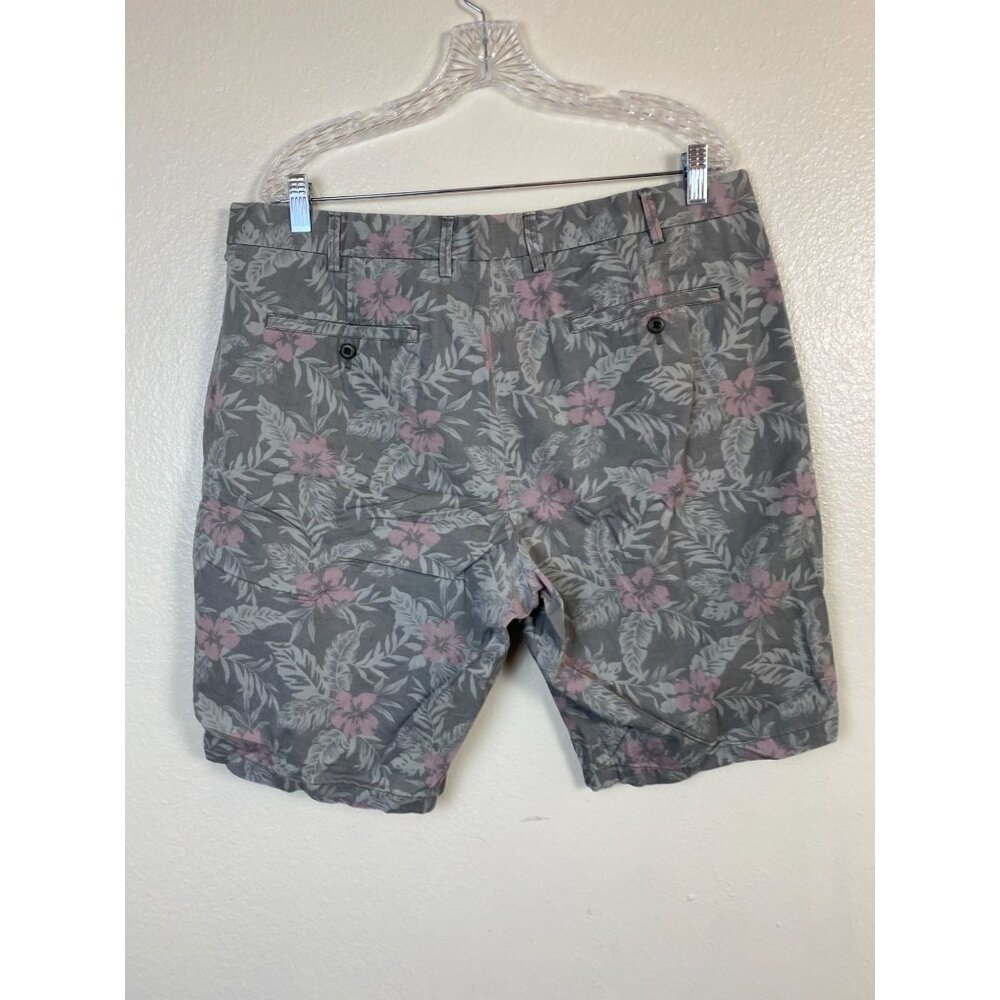 UNIQLO Floral Mens Chino Shorts size XL Hawaiian Vacation Casual Cruise Resort - Picture 2 of 16